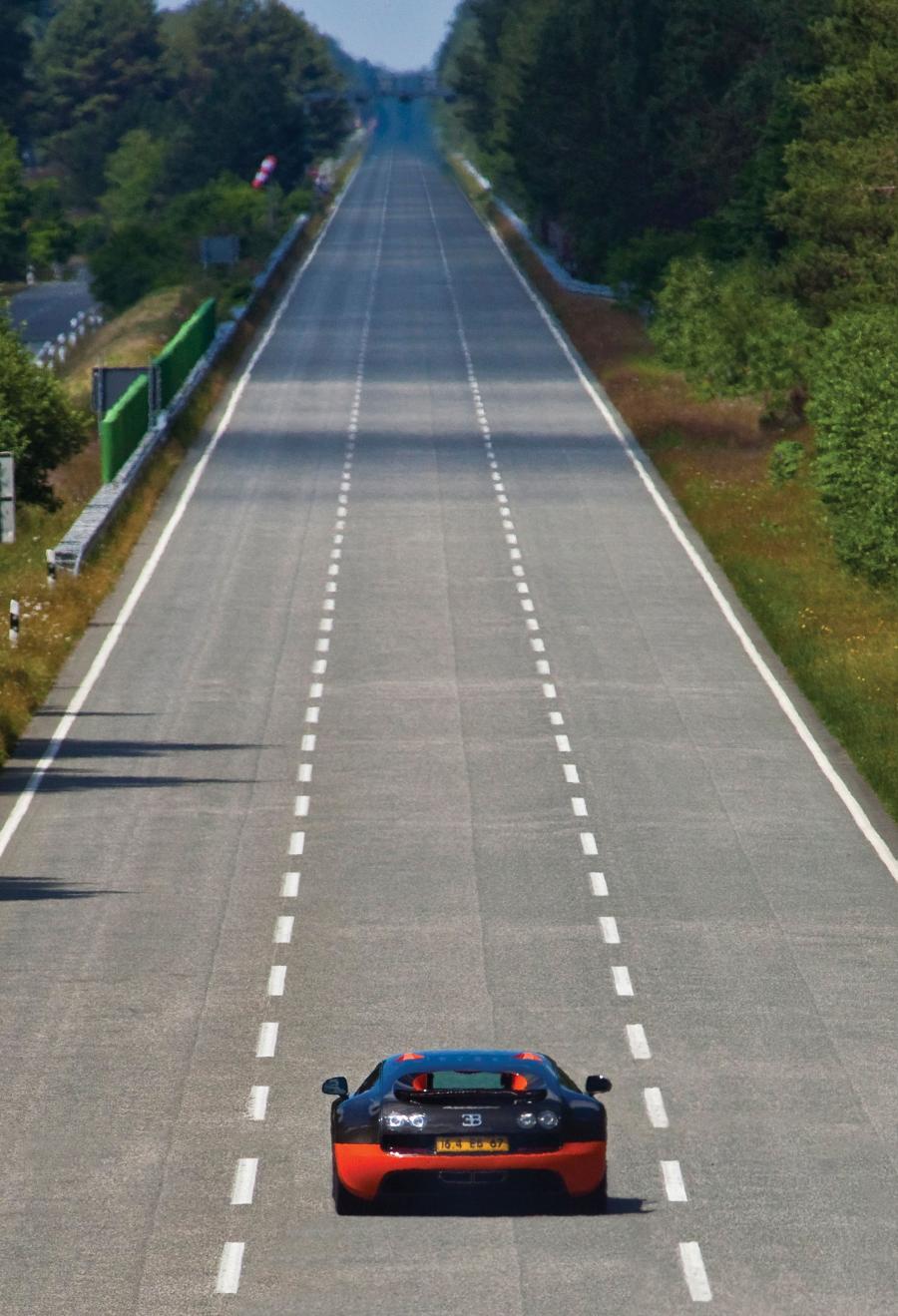  Bugatti Veyron 16.4 Super Sport 2010 года  (фото 7 из 103)